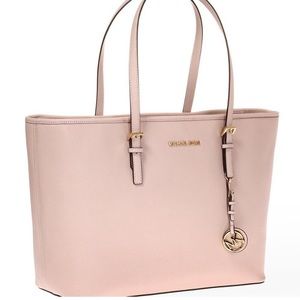 Light Pink Michael Kors Jetset Bag